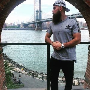 Meet your Posher, Lee